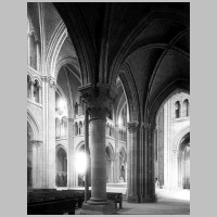 croisée du transept et choeur, vus du bas-côté sud, Photo Lefevre-Pontalis.jpg
